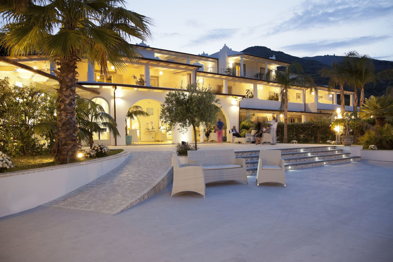 Exterior & Views 2, Hotel Mea - Aeolian Charme, Messina