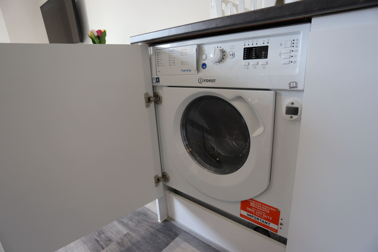 Bathroom 3, NEC Airport Shortstay, Birmingham