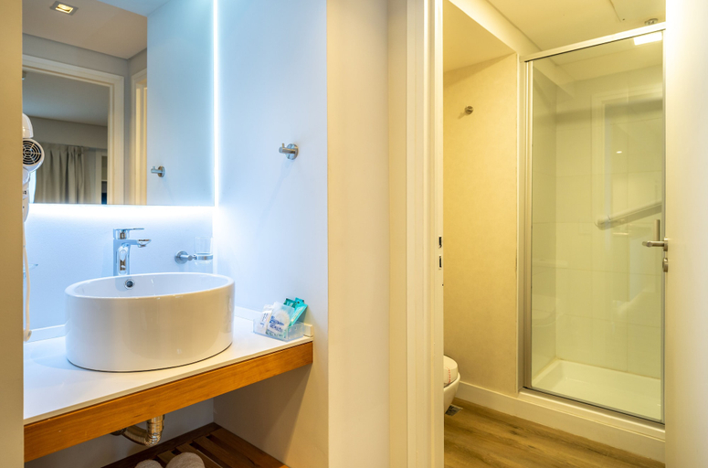 Bathroom 5, Cilene del Fuego Suites & Spa, Ushuaia
