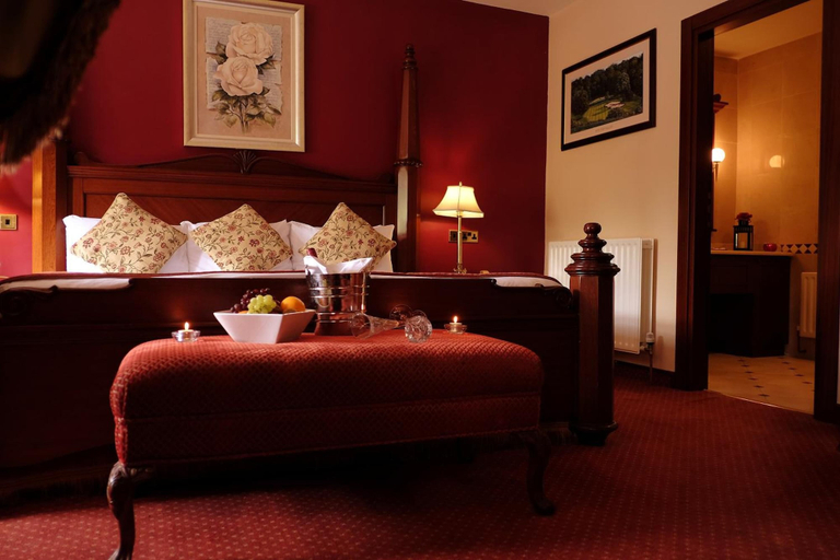 Bedroom 2, Racket Hall Country House