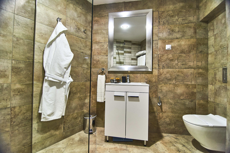 Bathroom 5, Perla Residence Hotel & Spa