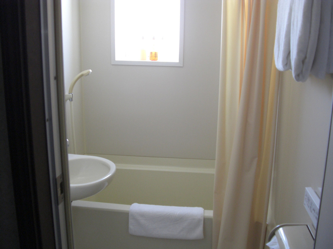 Bathroom 4, Akakura Yours Inn, Myōkō