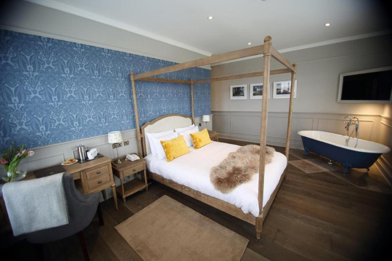 Bedroom 2, Hatton Court, Gloucestershire