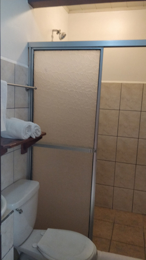 Bathroom 5, Hotel Las Colinas, San Carlos