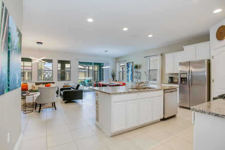 Food & Drinks 5, 5 Bedroom 5 Bath Villa, Polk