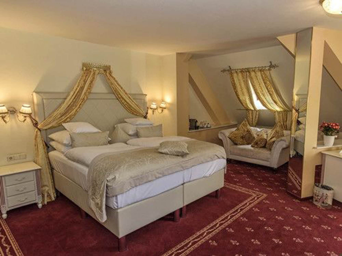 Bedroom 4, Hotel Augusta, Berlin
