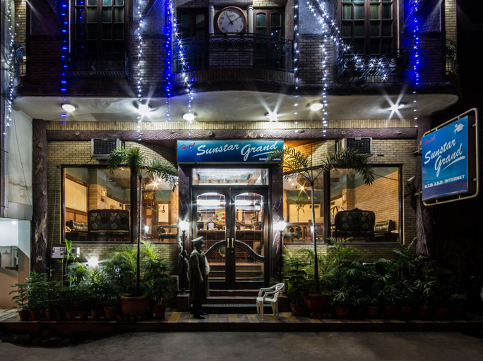 Exterior & Views 2, Hotel Sunstar Grand, Delhi