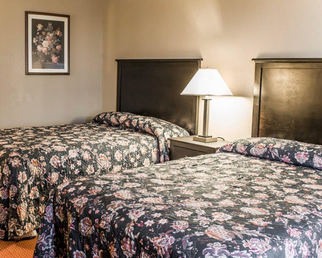 Bedroom 2, Econo Lodge Burlington I-40, Alamance