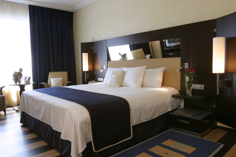 Bedroom 3, Four Points by Sheraton Le Verdun, Beirut