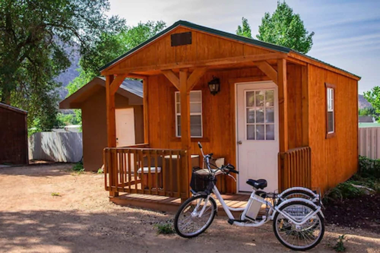 Zion's Cozy Cabins, Washington