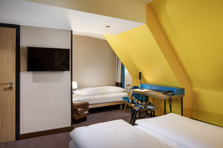 Bedroom 3, Swiss Chocolate by Fassbind, Zürich