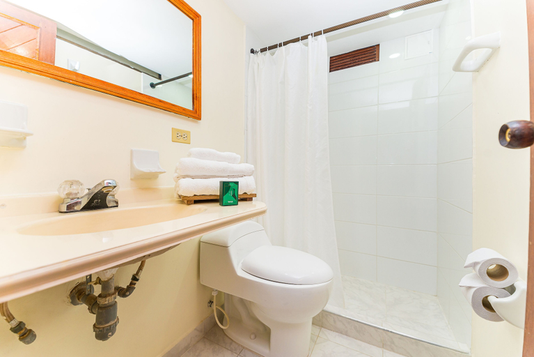 Bathroom 5, Hotel Casa Ballesteros, Barranquilla