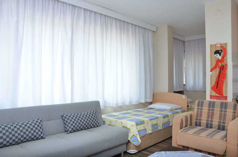Bedroom 3, Nil Hotel, Ayvalık