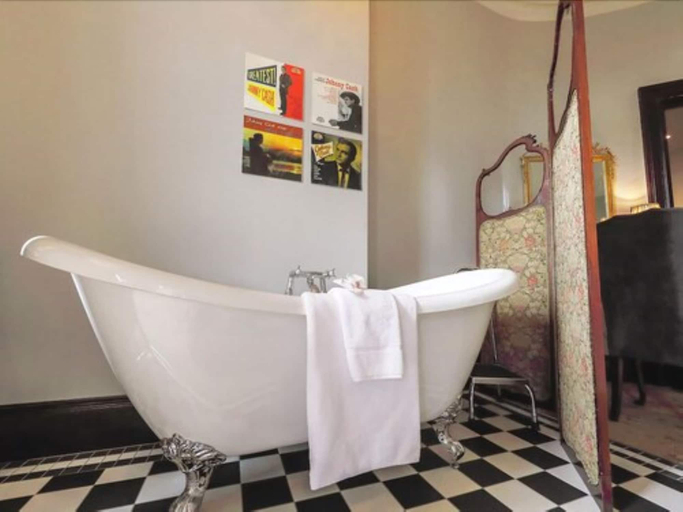 Bathroom 4, Markree Castle