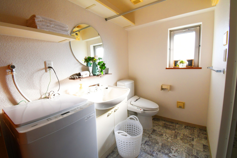 Bathroom 4, Beau Belle Nagahori 1001, Osaka