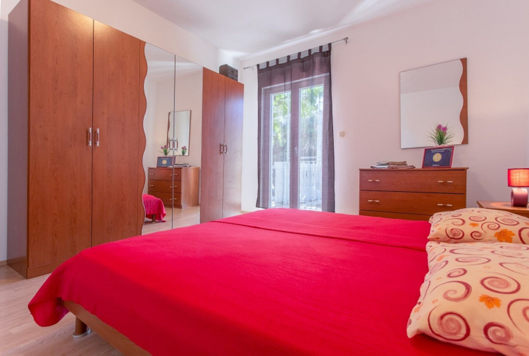 Bedroom 2, Apartments Dalmatia Blue, Župa Dubrovačka