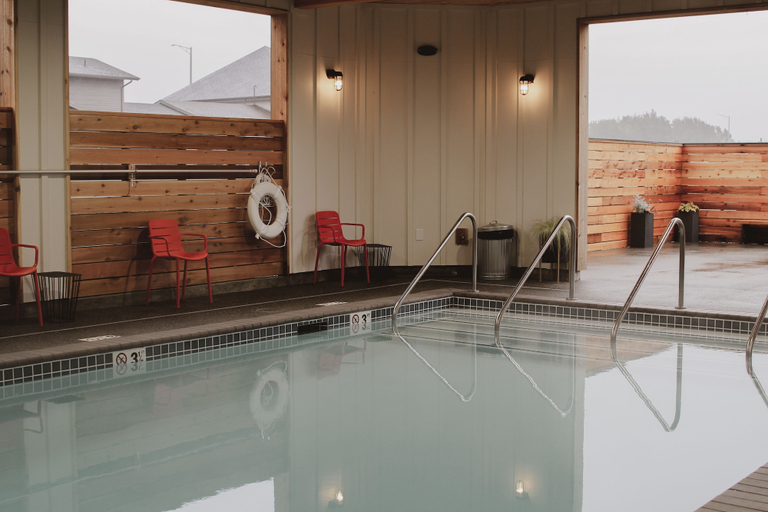 Sport & Beauty 1, Adrift Hotel, Pacific
