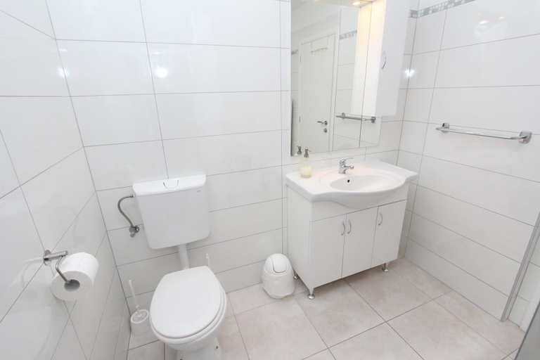 Bathroom 3, Apartments Palaziol, Rovinj