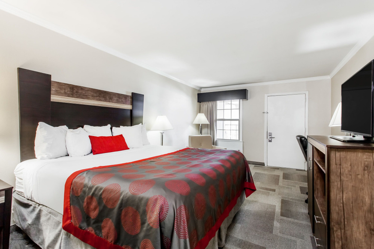 Bedroom 3, Days Inn by Wyndham Wilmington/Brandywine, New Castle