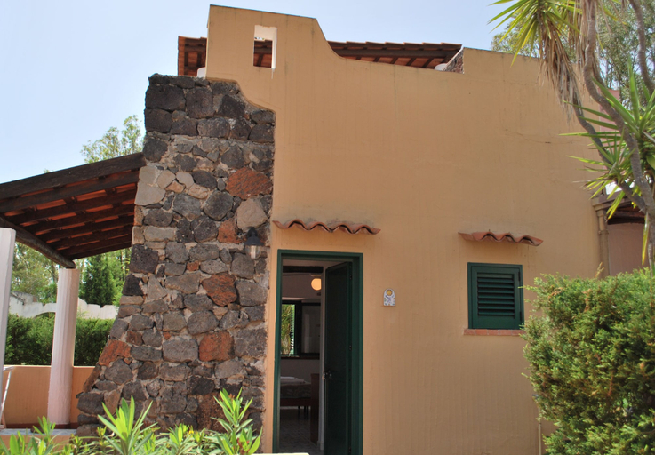 Exterior & Views 2, Vulcano Blu Residence, Messina