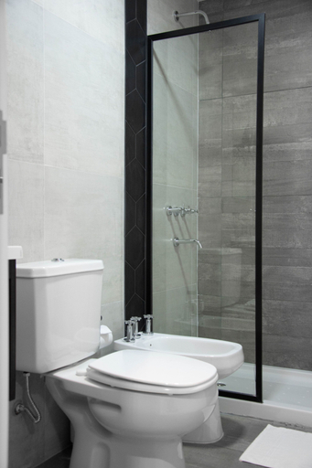 Bathroom 3, Anden by FMA Coliving, Capital