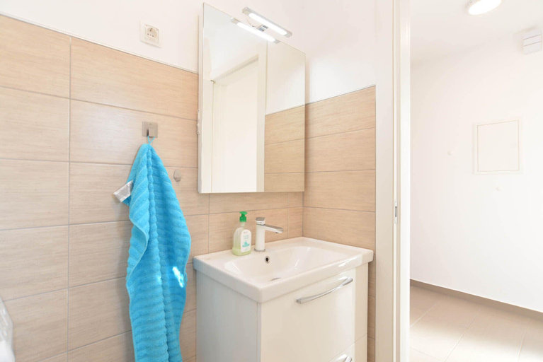 Bathroom 4, Villa 1771, Bale