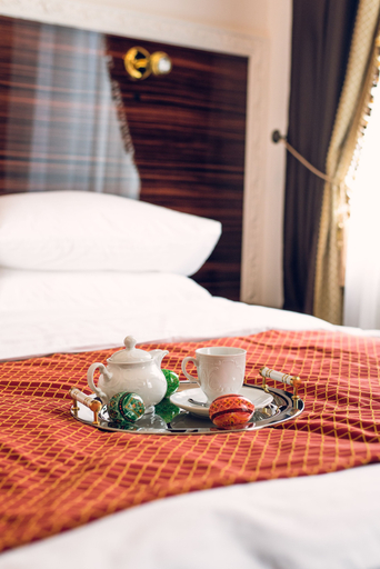 Bedroom 4, Viewpoint Hotel, Central