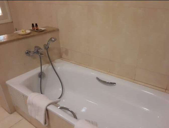 Bathroom 4, Domaine de la Roseraie Resort, Al Haouz