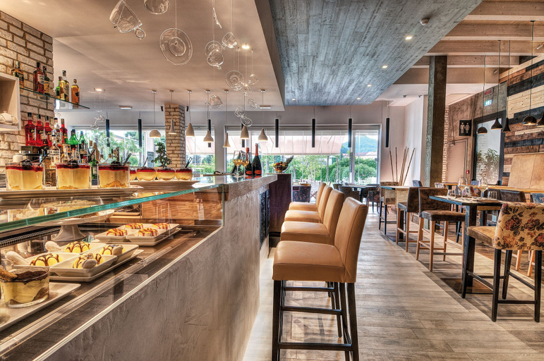 Food & Drinks 5, Esplanade Tergesteo - Luxury Retreat, Padua
