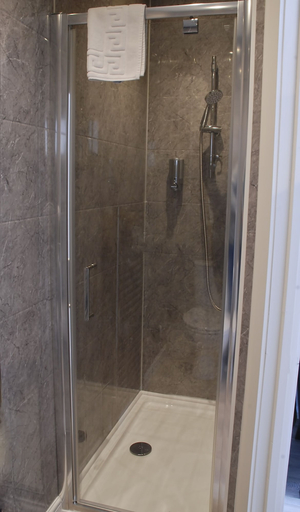 Bathroom 5, Miller House, South Ayrshire
