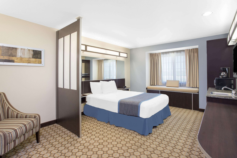 Bedroom 3, Microtel Inn & Suites by Wyndham San Angelo, Tom Green