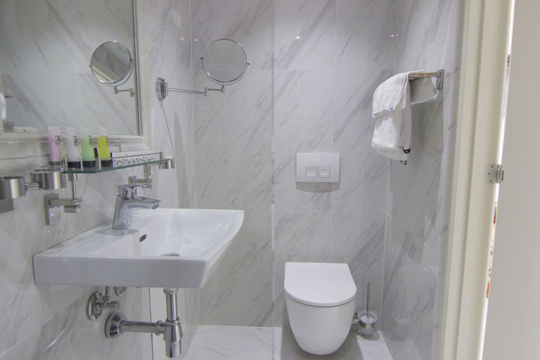 Bathroom 4, A Hotels Glostrup, Brøndby