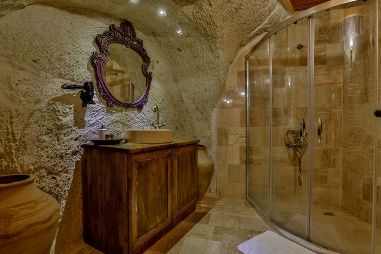 Bathroom 5, Casia Cave Suites, Ürgüp
