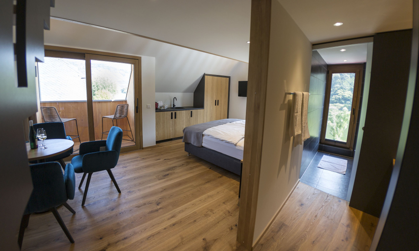 Bedroom 2, Rieslingquartier - Mosel Wein Hotel, Bernkastel-Wittlich