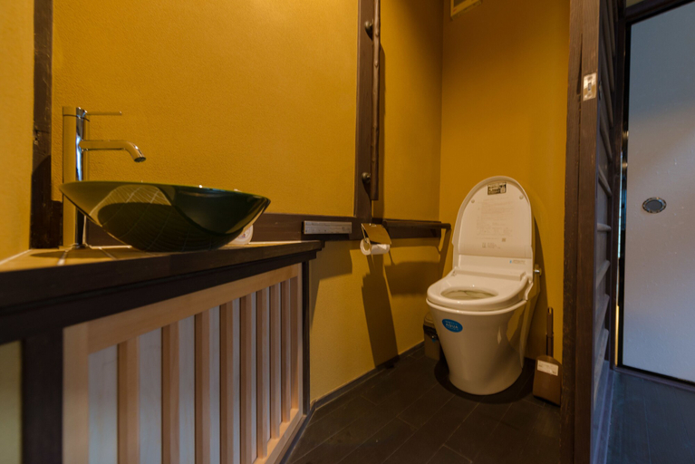 Bathroom 4, KumoMachiya Benzaiten, Kyoto