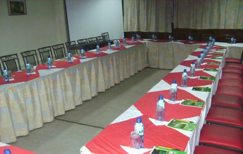 Business Facilities 5, Blue Hut Hotel, Starehe