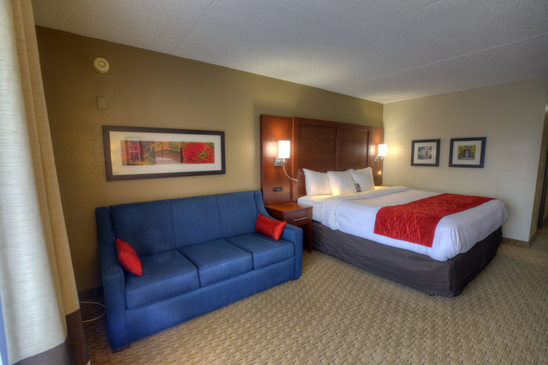 Bedroom 3, Best Western Rochelle Inn & Suites near DeKalb, Ogle