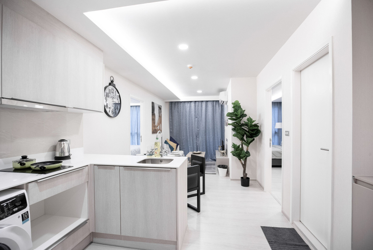 Others 5, Near BTS Thonglor, Cozy and Comfortable Condo bkvtara11, Khlong Toey