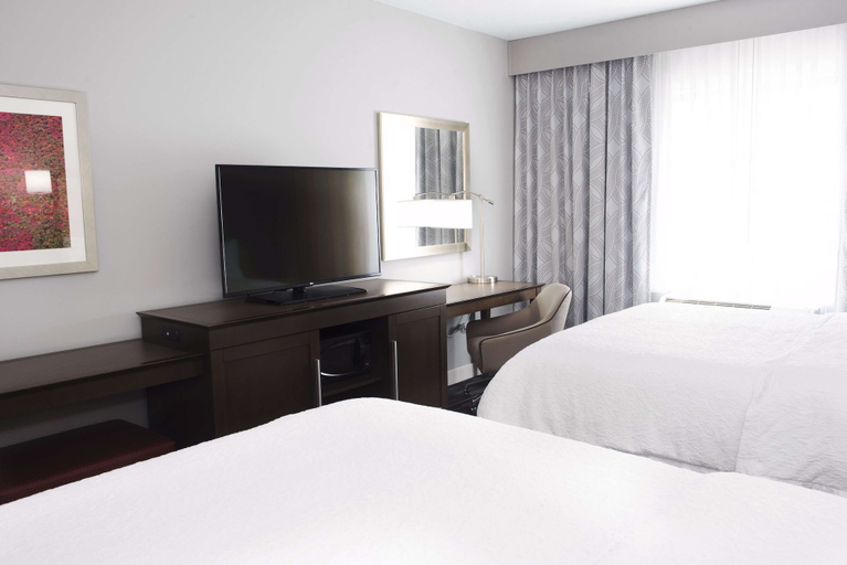 Bedroom 2, Hampton Inn & Suites Des Moines/Urbandale, Polk