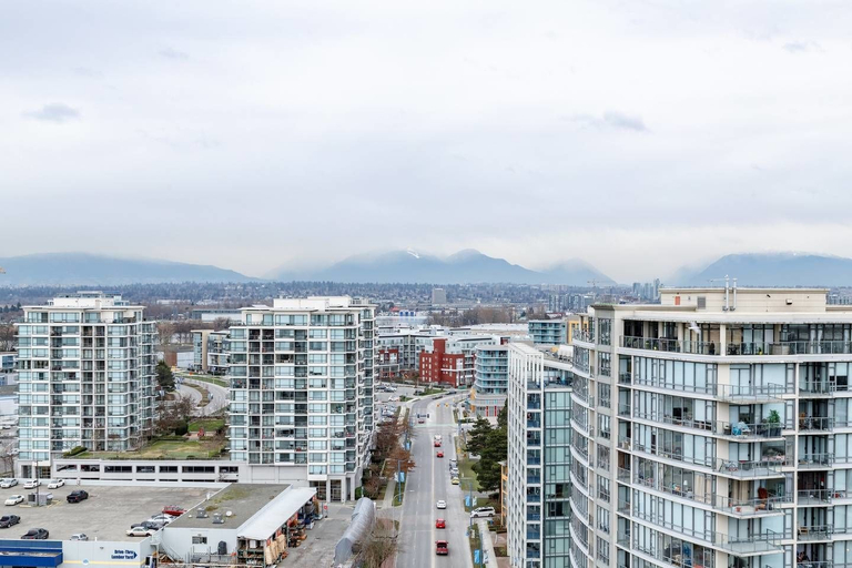 Others 4, Airport Beautiful View 1 BDR Penthouse, Greater Vancouver