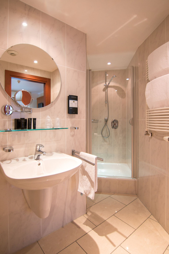 Bathroom 4, Best Western Plus Grand Hotel Victor Hugo, Luxembourg