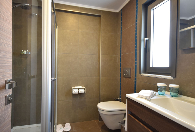 Bathroom 5, Elanaz Hotel, Fatih