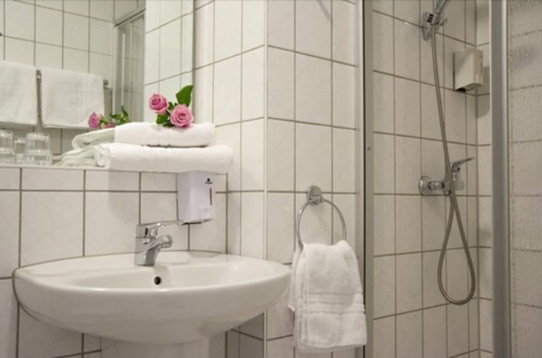 Bathroom 5, Astral Inn Hotel Leipzig, Leipzig