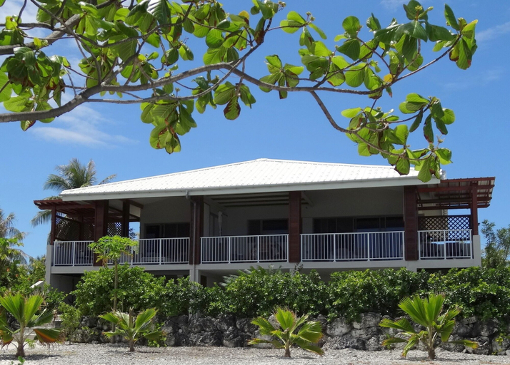Exterior & Views, Rangiroa Tiputa Lodge B&B