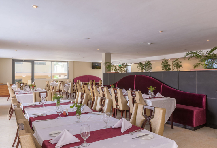 Food & Drinks 5, Ngalawa Hotel & Resort, Magharibi