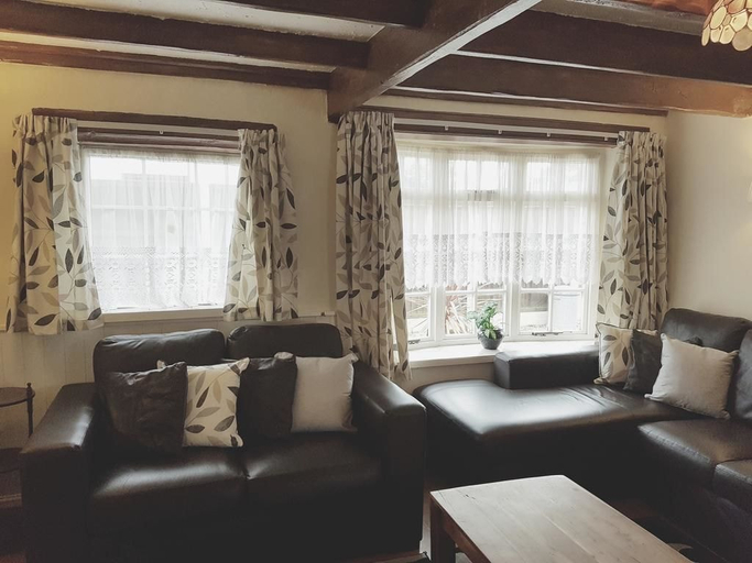 Others 5, Oak Cottage, Lincolnshire