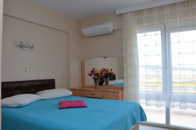 Bedroom 5, Nil Hotel, Ayvalık