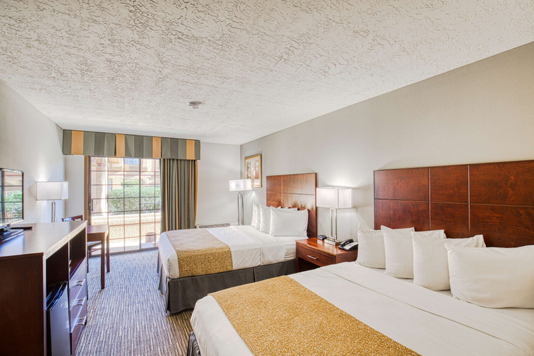 Bedroom 4, Best Western Green Valley Inn, Pima