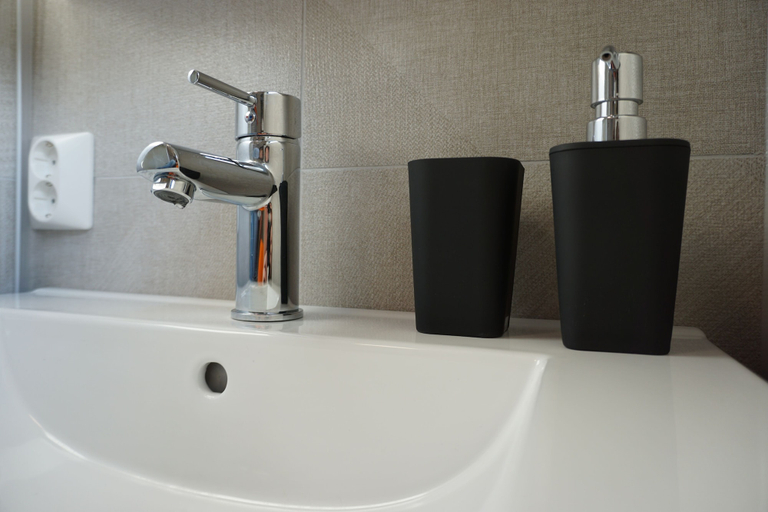 Bathroom 3, Dugneberg, Karmøy