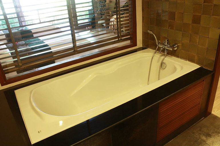 Bathroom 5, VC@Suanpaak Hotel & Serviced Apartments, Muang Chiang Mai
